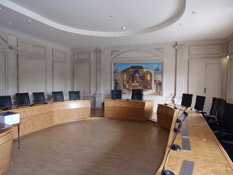 File:Chambre sociale de la Cour de cassation française 1.jpg