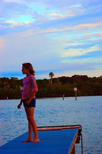 File:Child on dock barefoot.jpg