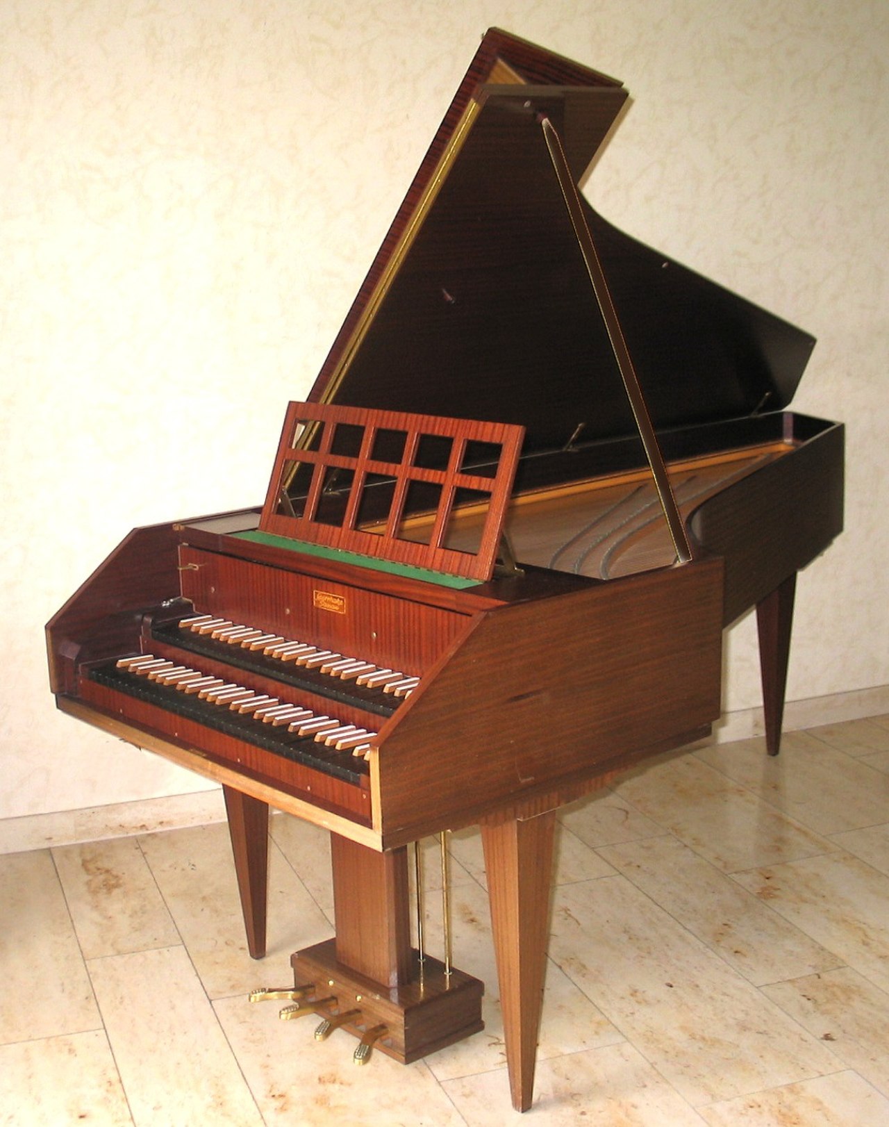 Клавесин звучание. Клавесин. Клавесин 18 века. Клавесин двухмануальный. Трехмануальный клавесин.