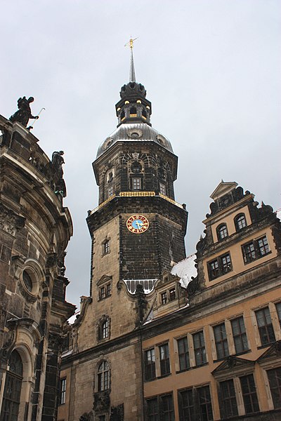 File:Dresden, der Schlossturm.jpg