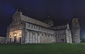 Duomo de Pisa de noite