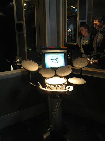 File:EMP Sound Lab - Drum Kit (4169693731).jpg