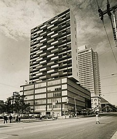 Edificio del Seguro Médico. Хавана, Куба.jpg