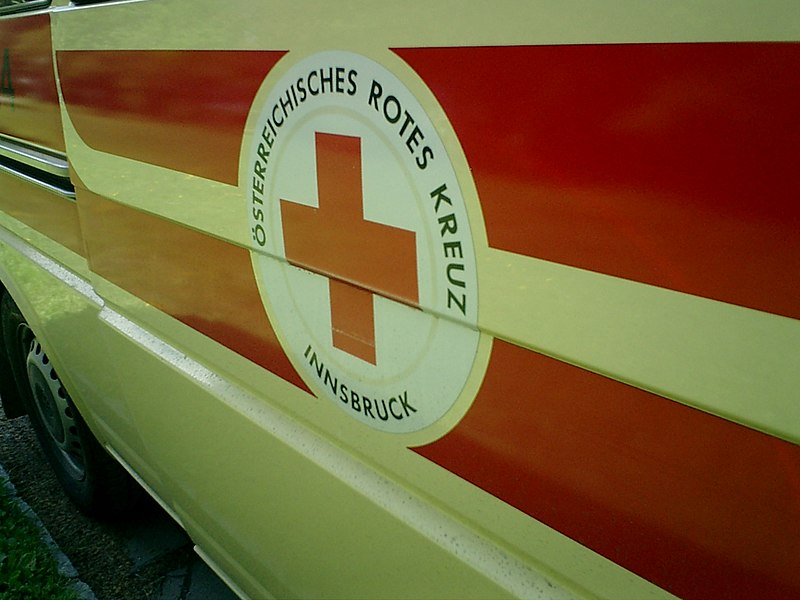 File:Emblen Austrian Red Cross Innsbruck.JPG