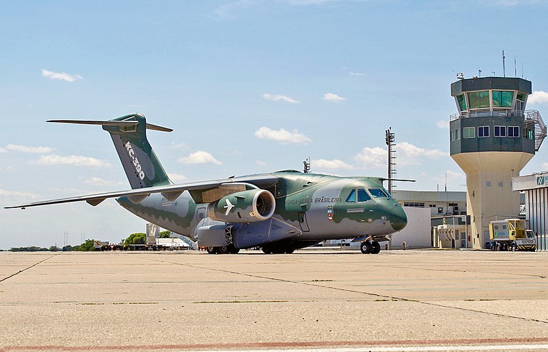 File:Embraer KC-390 (EMB-390) PT-ZNJ Brasil - Força Aérea Voo de teste em Teresina .jpg