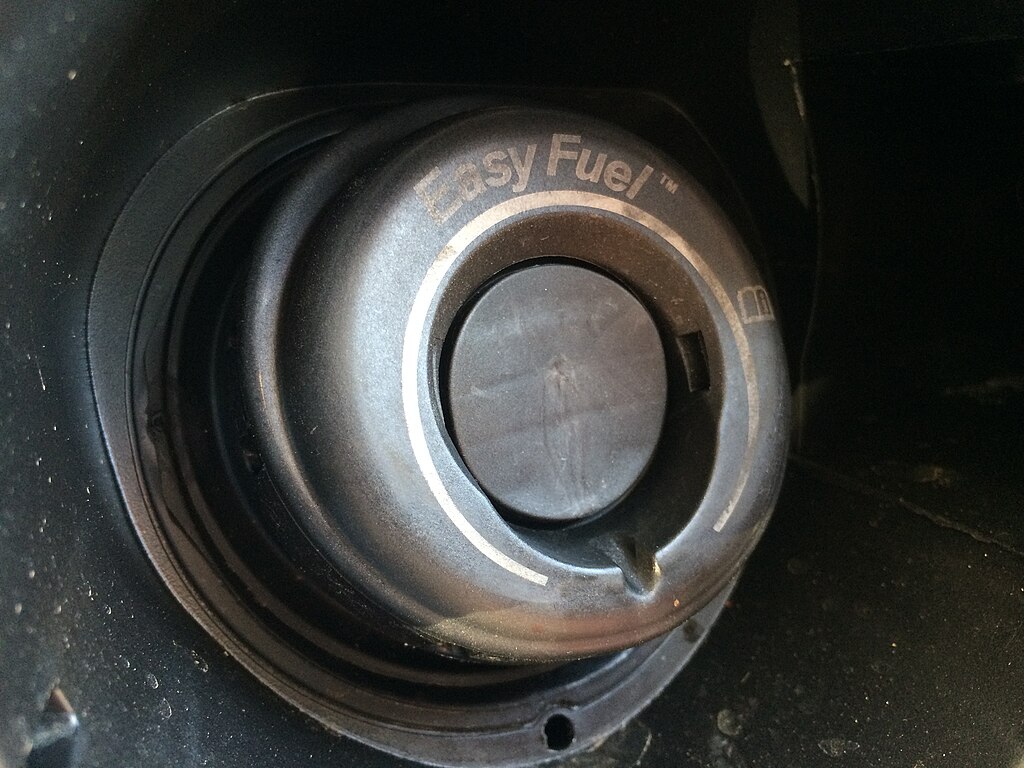 File:Ford Escape Easy Fuel Gas Cap Filler.jpg - Wikimedia Commons