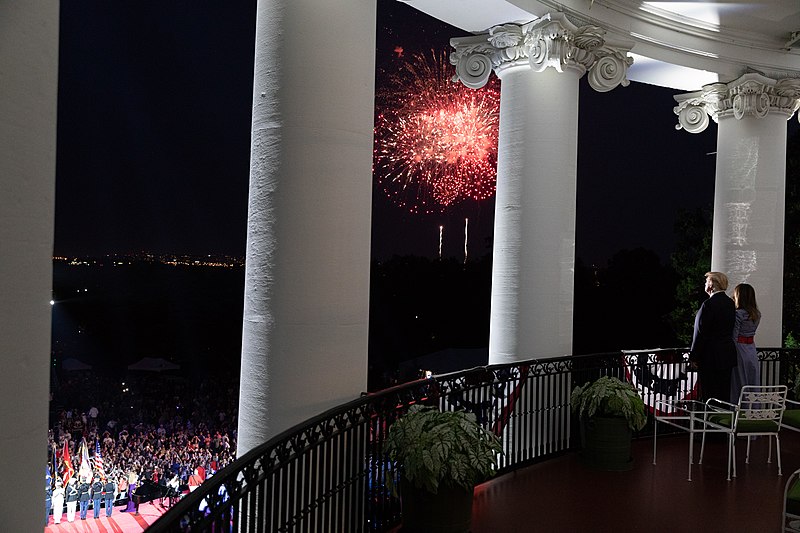 File:Fourth of July at the White House (43322142381).jpg