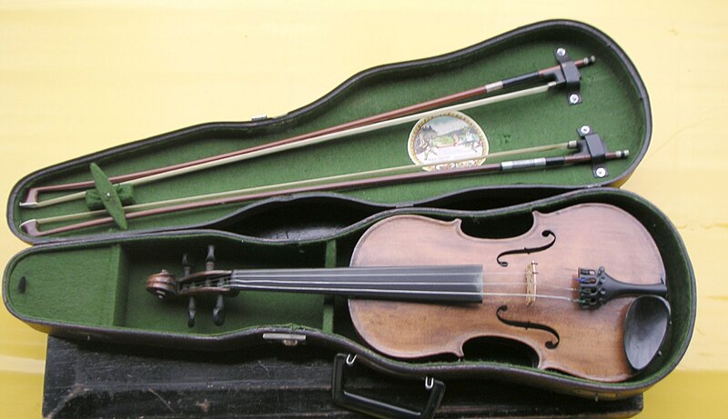 File:Geige von Christian Kremp.jpg
