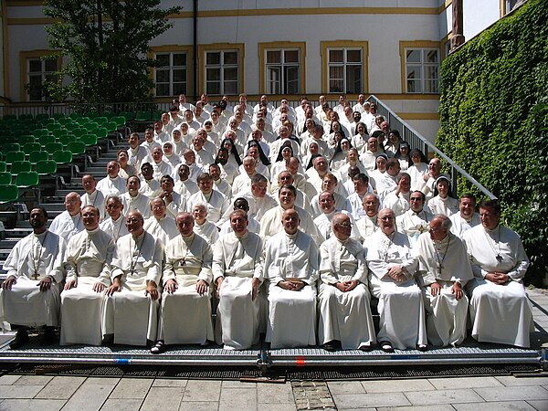 The group photo at the 2006 general chapter of the Premonstratensians.