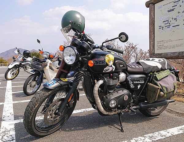 There are people who enjoy motorcycle touring alone or in groups, and there are also club teams.