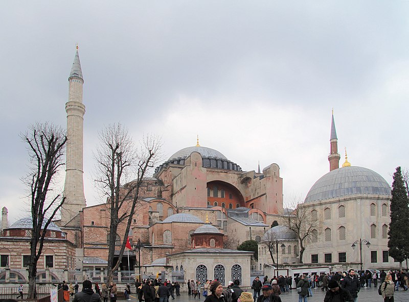 File:Hagia Sophia 2013-03-17zr.jpg