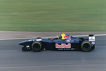 Photo de Heinz-Harald Frentzen au volant de sa Sauber-Ford lors du Grand Prix de Grande-Bretagne.
