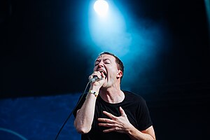 Jeremy Bolm tritt mit Touché Amoré beim Highfield Festival 2014 auf