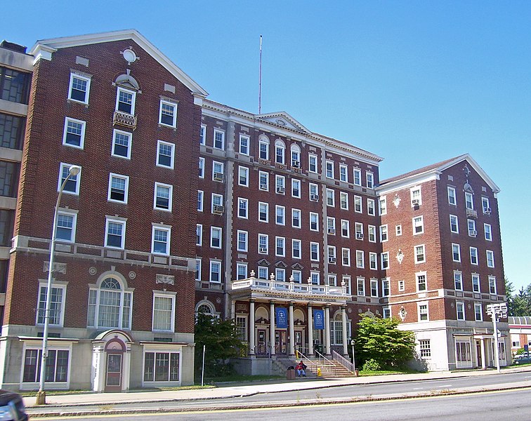 File:Hotel Van Curler, Schenectady, NY.jpg