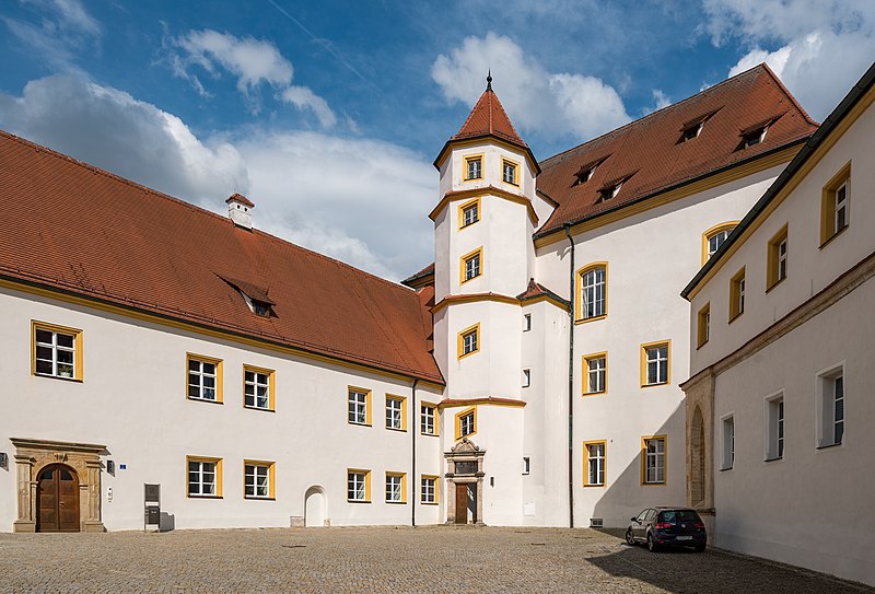 File:Im Schloss 1 Sulzbach-Rosenberg 20180621 007.jpg