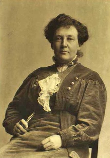 Ingrid Jespersen 1867-1938.jpg