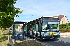 Irisbus Citelis 12 n°262 TCAT - Saint Germain Courcelles.JPG