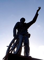 Monument to Felisberto in Brazil, overlooking Ilha das Cobras JCandido.JPG