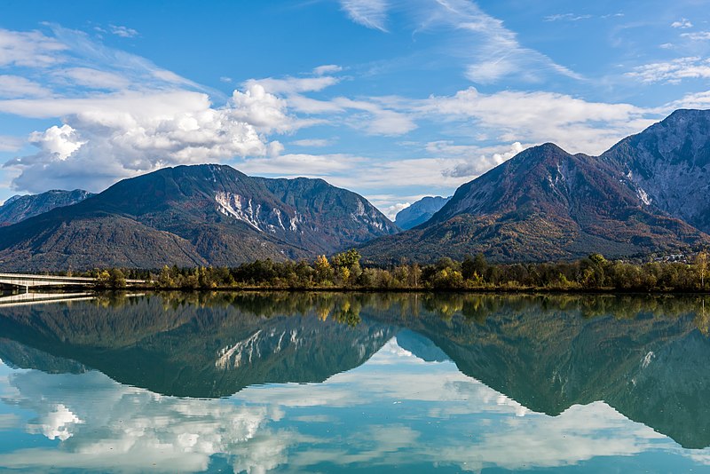 File:Köttmannsdorf Unterschlossberg Drau Ferlacher Stausee Matzen Ferlacher Horn 09102017 1434.jpg