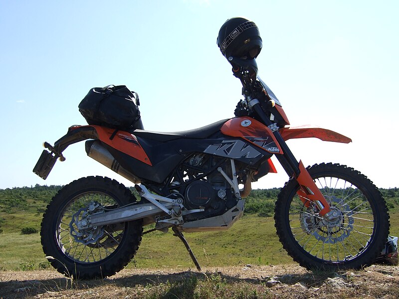 File:KTM 690 Enduro.JPG