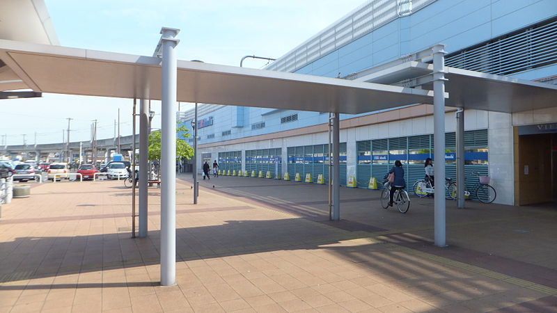 File:Kakogawa station in 2014-5-6 No,3.JPG