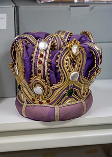 A crown worn by Kings of Moomba, circa 1980s. King of Moomba Crown.jpg