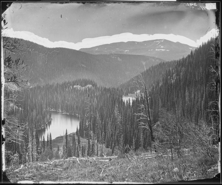 File:LOST LAKES NEAR MEIGS PEAK, COLORADO, LAKES 9500 FEET ABOVE SEA LEVEL - NARA - 524292.tif