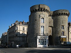 La porte Beucheresse, vestige des remparts de Laval.