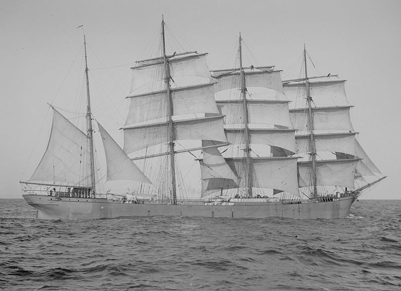 File:Lawhill (ship, 1892) - SLV H91.250-534.jpg