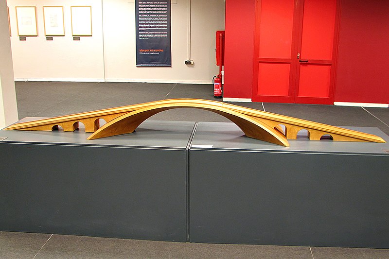 File:Leonardo da Vinci Golden Horn Bridge model side.jpg