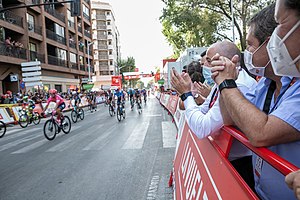 Llegada a meta de la 5ª etapa de la Vuelta Ciclista a España en Albacete (51386780458).jpg