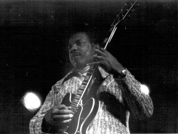 Lonnie Brooks, in France, December 1975