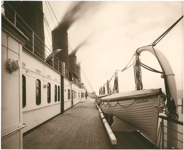 Файл:Lusitania Boat-Deck.tif