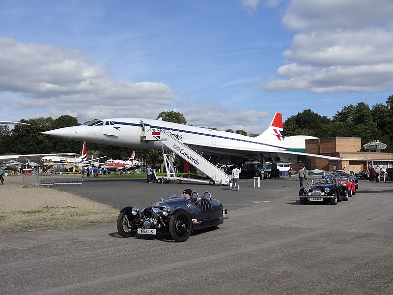 File:MORGAN CARS AT BROOKLANDS 2013 (10121260445).jpg