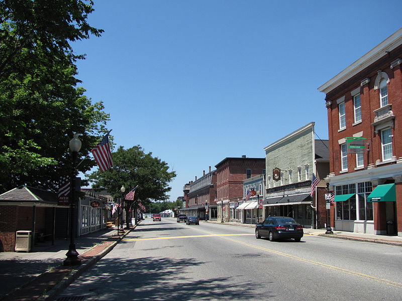 File:Main Street, Ayer MA.jpg