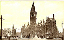 A tram passing Manchester Town Hall (c.1901) Manchester Town Hall late 19th Century.jpg