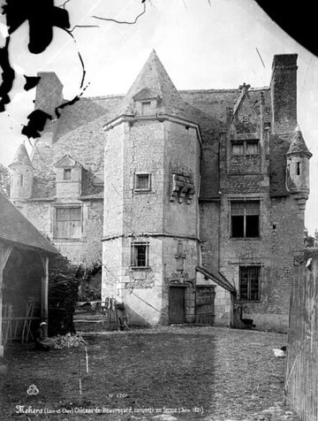 Fájl:Manoir_de_Beauregard_-_Vue_d'ensemble,_côté_tour_-_Méhers_-_Médiathèque_de_l'architecture_et_du_patrimoine_-_APMH00001701.jpg