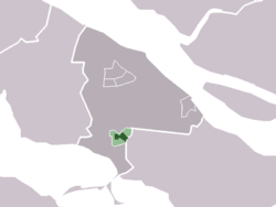 Střed vesnice (tmavě zelená) a statistický okres (světle zelená) Nieuwe-Tonge v bývalé obci Middelharnis.