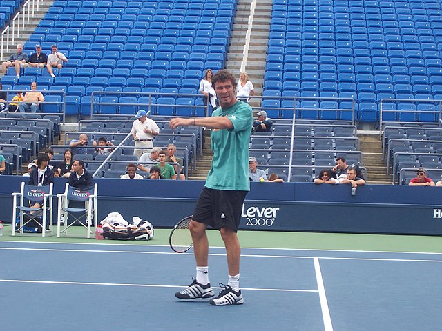 Safin practicing at the 2007 US Open