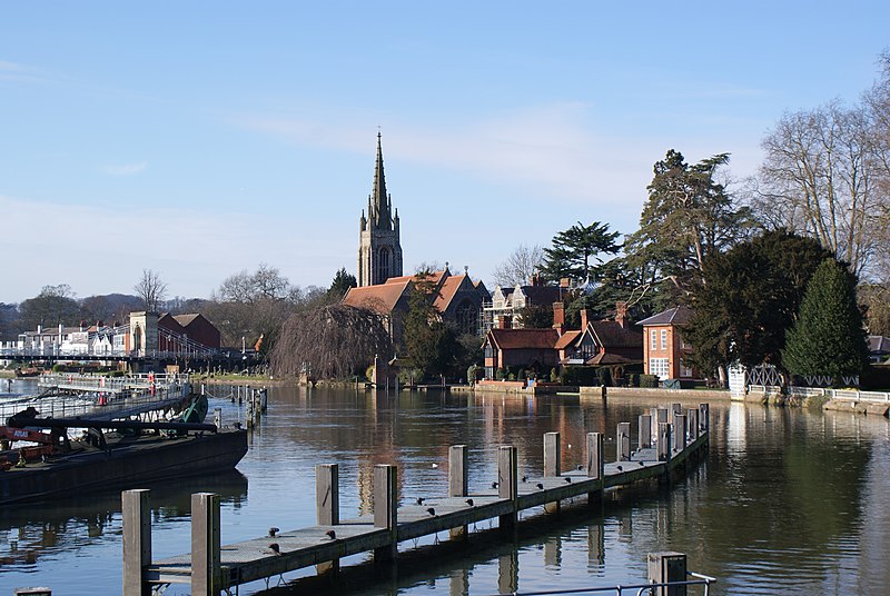 File:Marlow, Buckinghamshire - 5.jpg