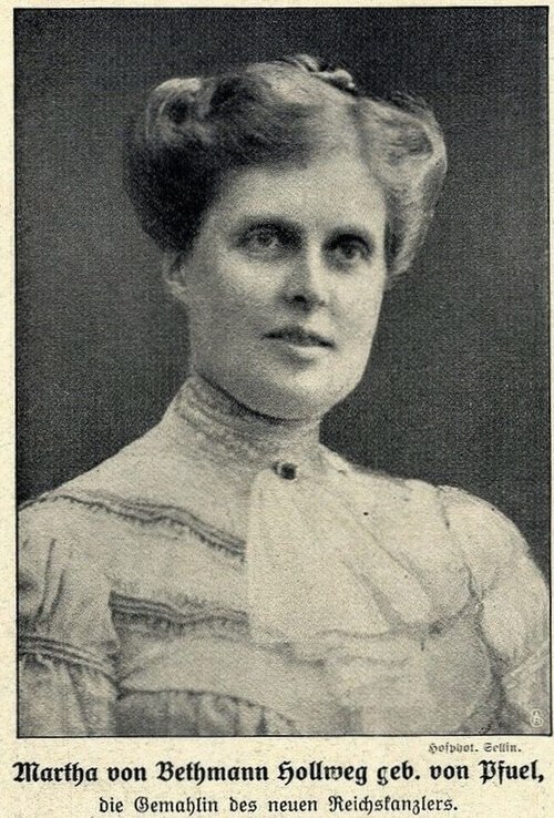 Martha von Bethmann Hollweg in 1909