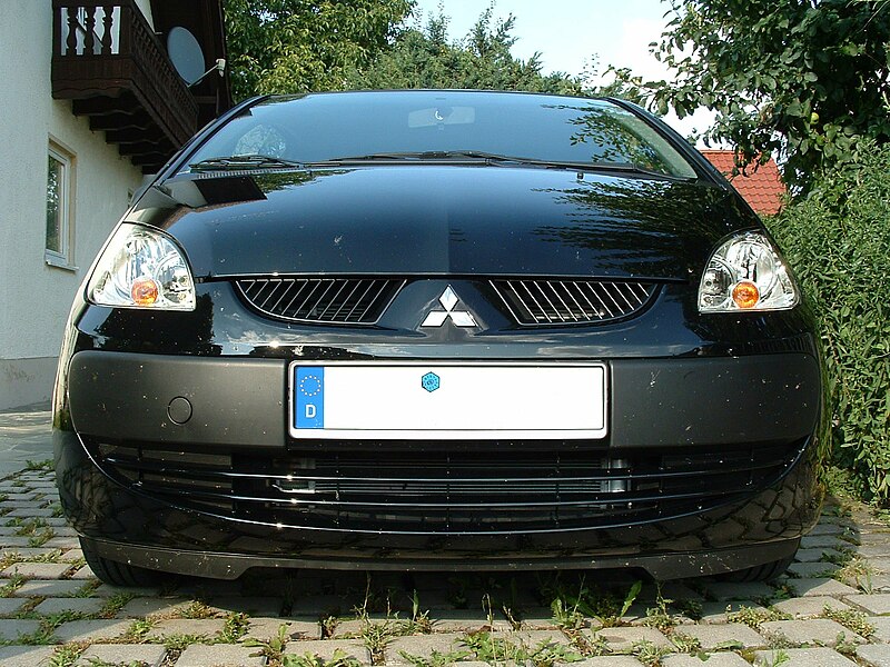 File:Mitsubishi colt cz3 z30 front.jpg