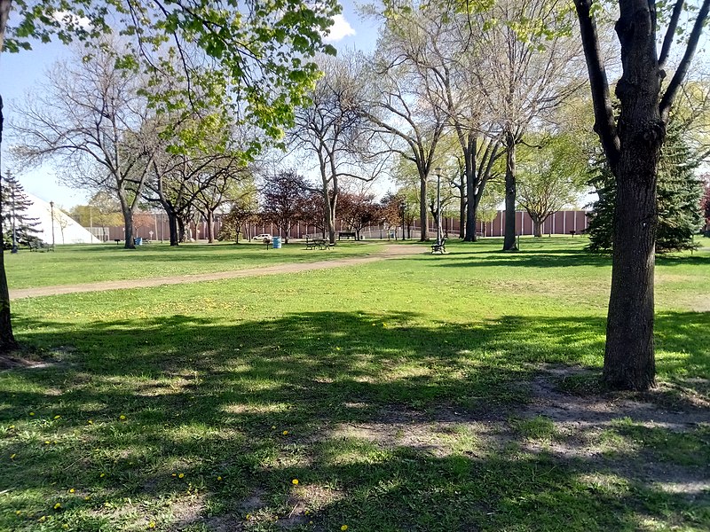 File:Murphy Square Minneapolis May 2020.jpg