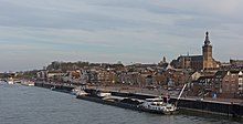 Nijmegen, stadszicht vanaf de spoorbrug foto5 2016-03-26 17.47.jpg