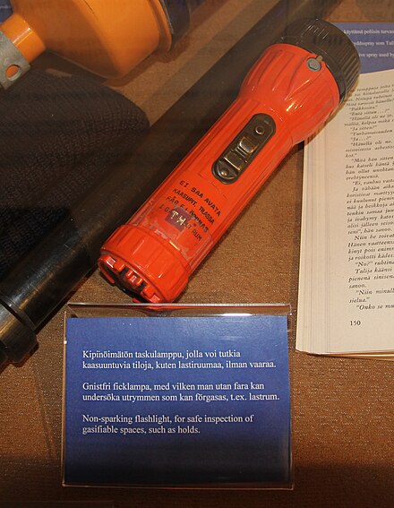 Nonincendive flashlight for use when inspecting areas full of flammable gas