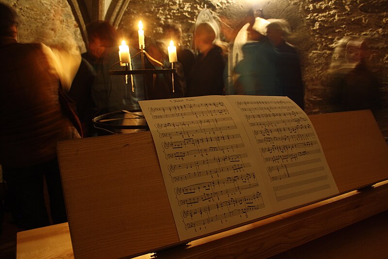 File:Old partiture at Night of Churches 2010 in Church of Saint Martin in Třebíč, Třebíč District.jpg