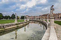 De standbeelden van Prato della Valle