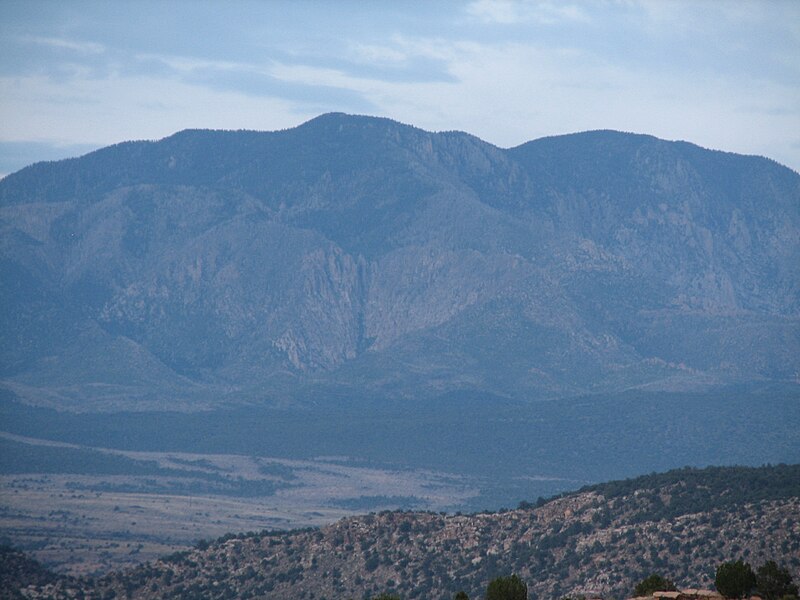 File:Pine Valley Mountain from Lower Sand Cove at dusk 2009-06-10.jpg