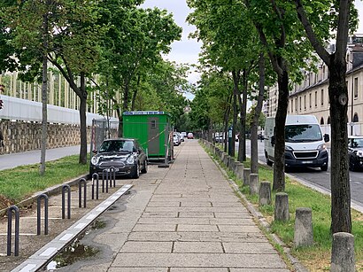 Comment aller à Promenade Yehudi Menuhin en transport en commun - A propos de cet endroit