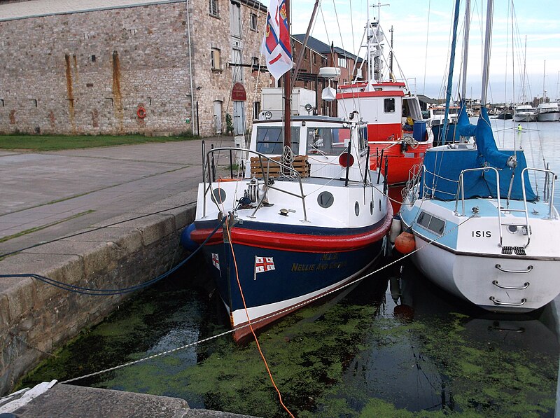 File:RNLB Nellie and Charlie, Exeter Canal Basin (1).JPG